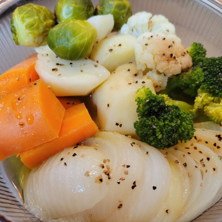 新玉ねぎと野菜のレンジ蒸し♪